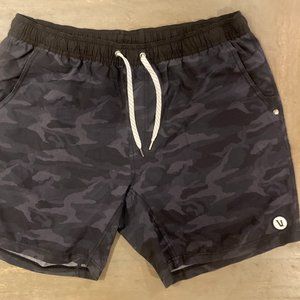 Vuori Kore Shorts (XL) - Blue/Grey Camo
